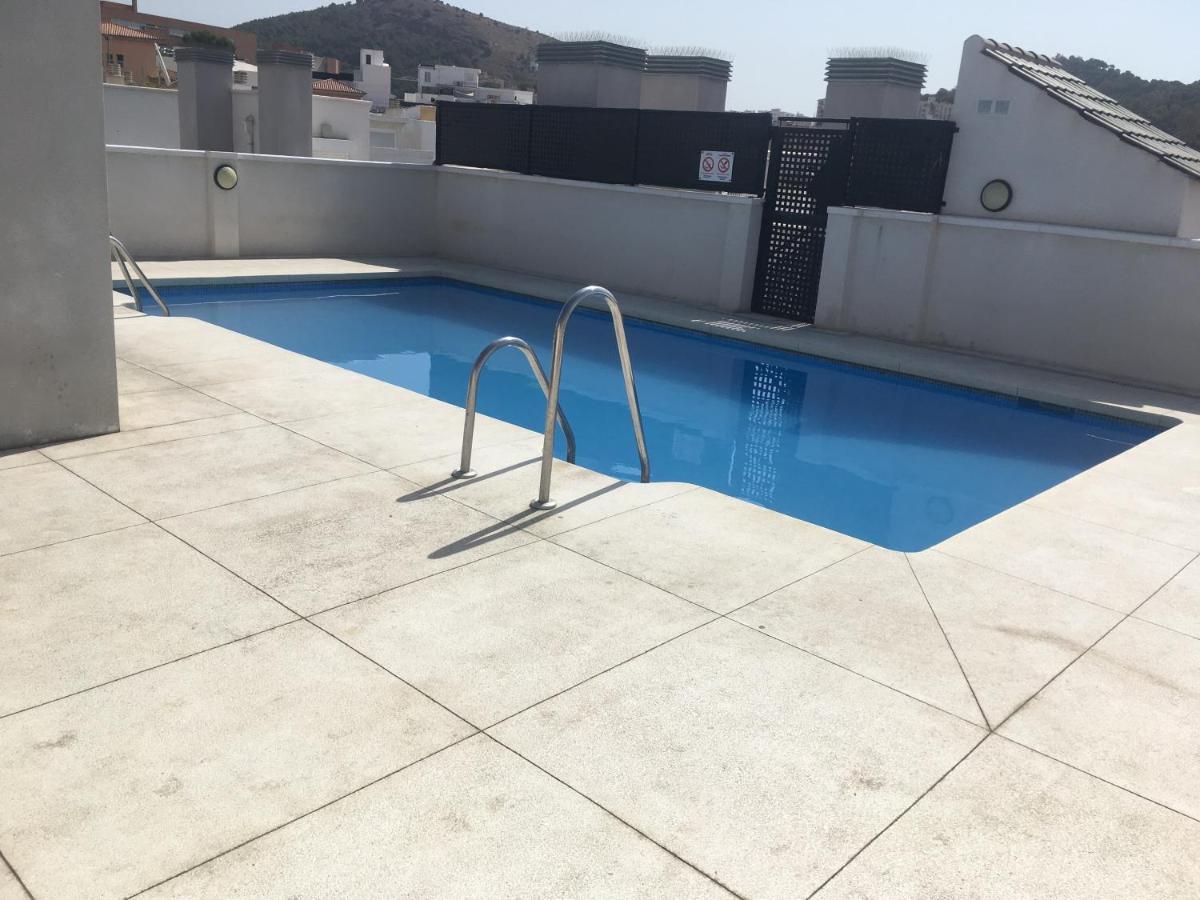 Pool And Garage Old Town Apartment Малага Екстериор снимка